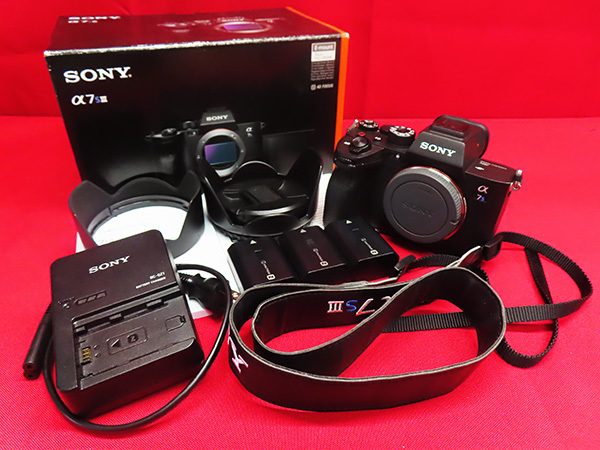 SONY ソニー α 7SIII ILCE-7SM3 デジタル ミラーレス一眼カメラ ボディ NP-FZ100 純正バッテリー3つ