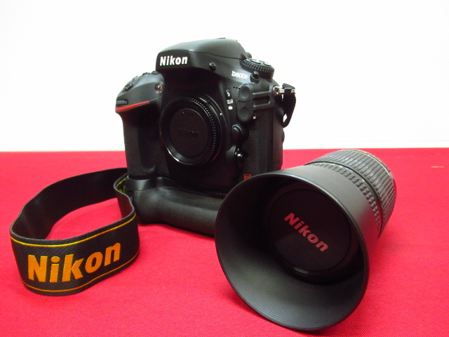 Nikon ニコン D800E デジタル 一眼レフカメラ ボディ MB-D12 マルチパワーバッテリーパック 70-300 レンズ付き